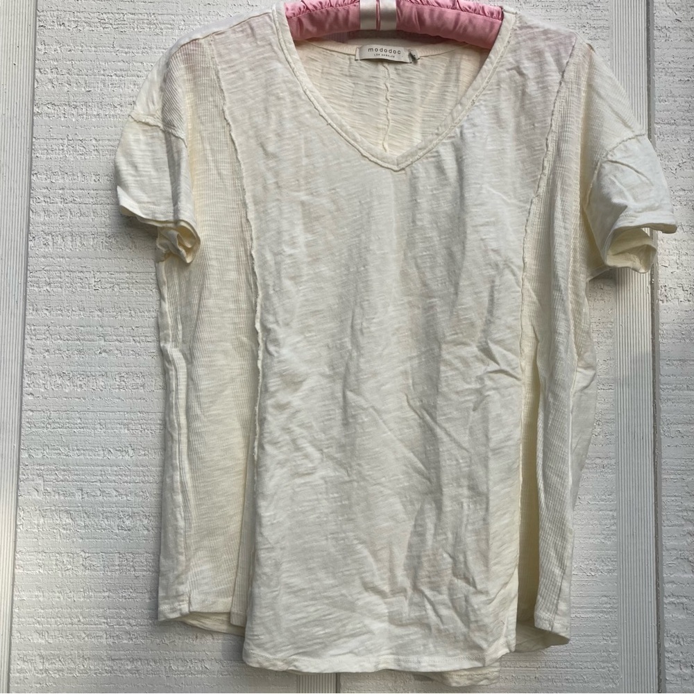 MODODOC Ivory Cream women’s V Neck T shirt Size Small Layering Lagenlook Coastal